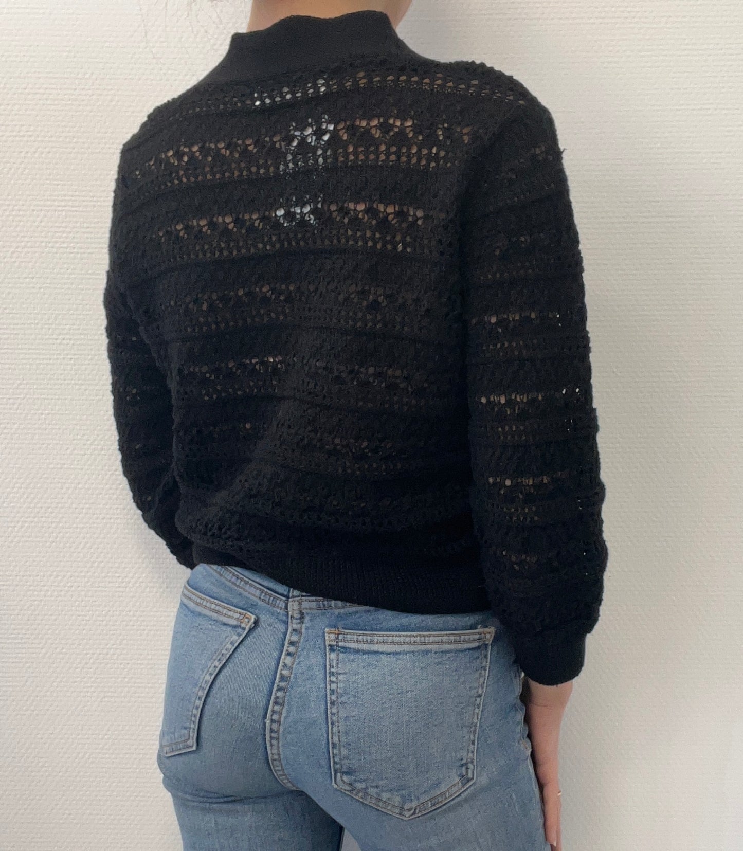 Gilet court ajouré