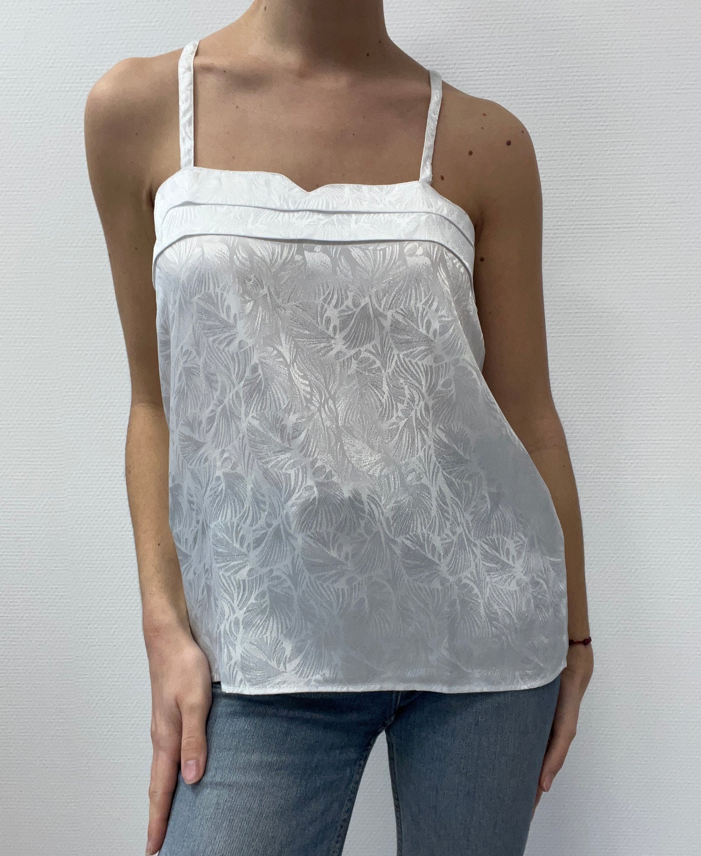 Top satiné blanc