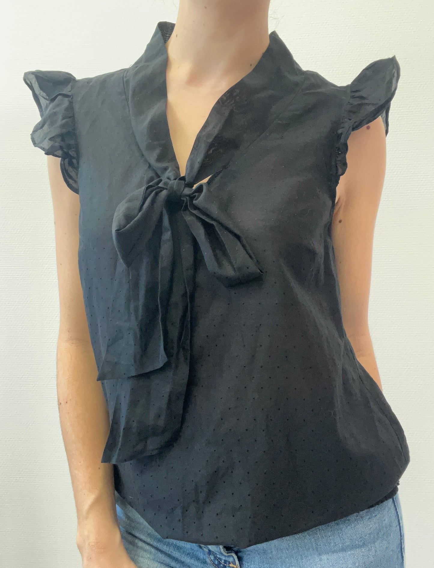 Blouse volantée à nouer