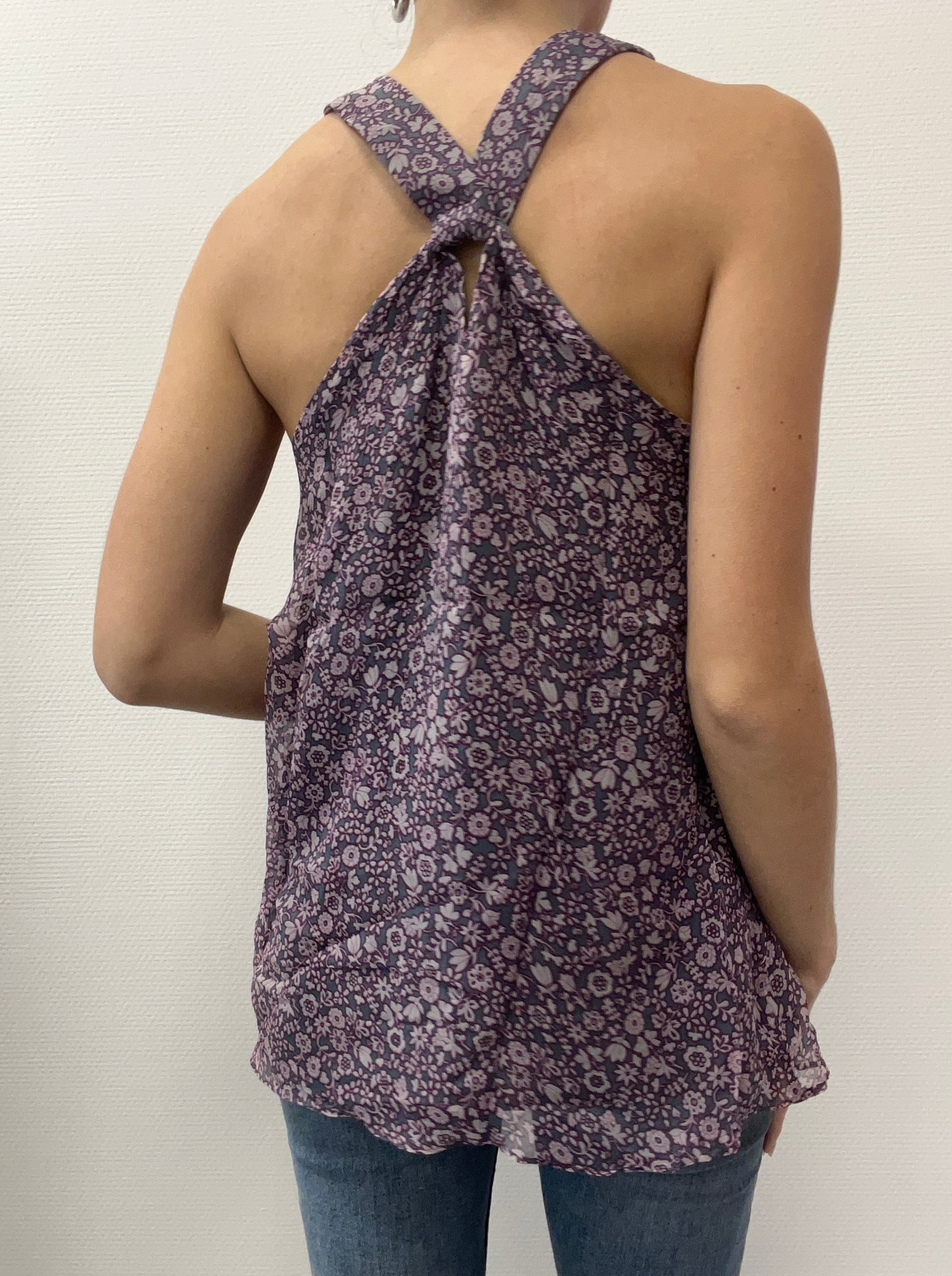 Top à motifs fleuris