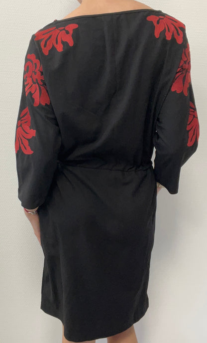 Robe avec détails brodés
