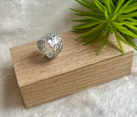 Bague martelée argentée