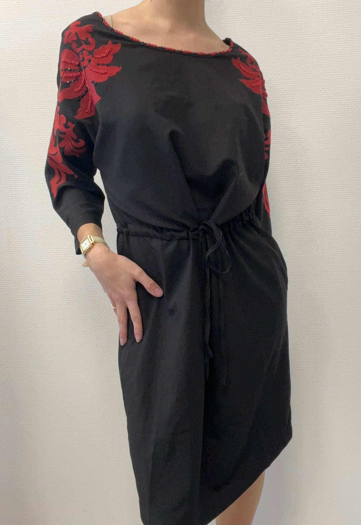 Robe avec détails brodés