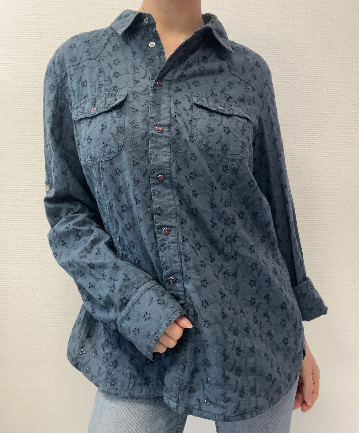 Chemise en broderie anglaise
