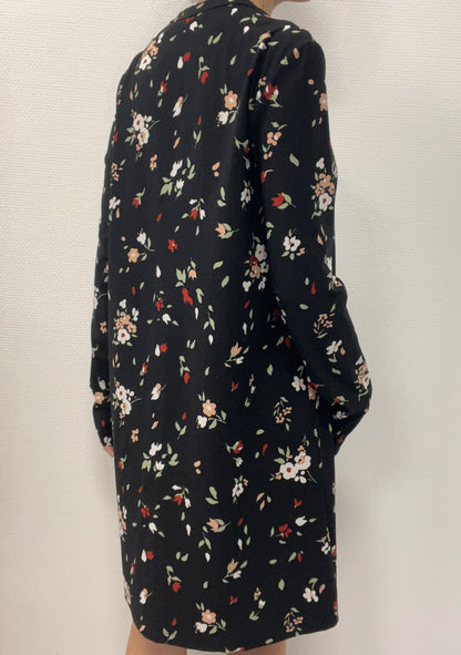 Robe à motifs floraux