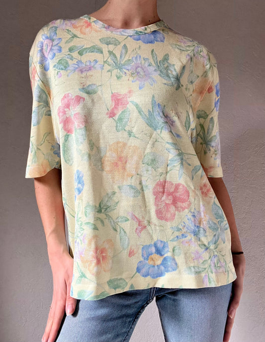 Tricot léger à fleurs