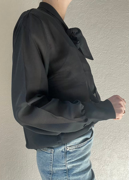 Blouse habillée à nouer
