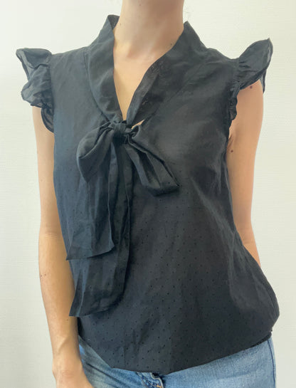Blouse volantée à nouer