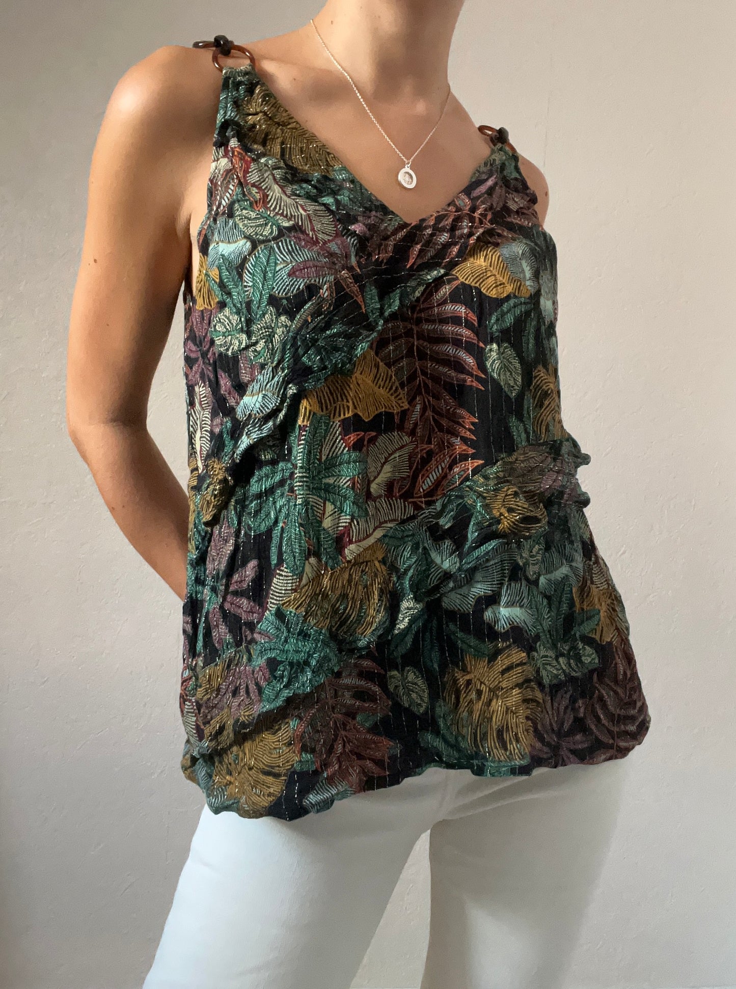 Top à motif tropical