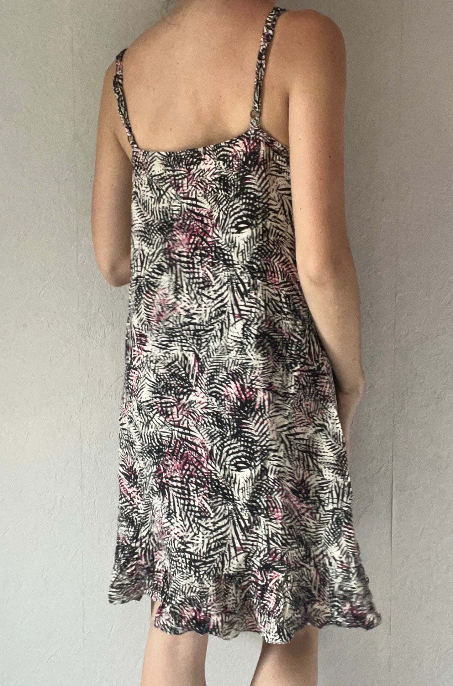 Robe à motifs avec boutons