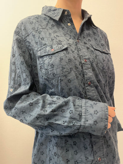 Chemise en broderie anglaise