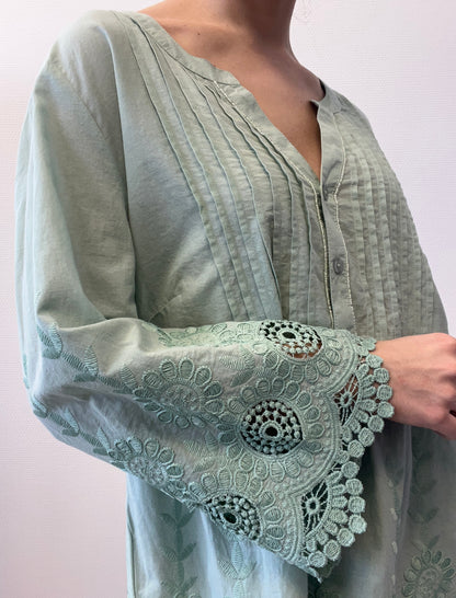 Blouse avec broderie