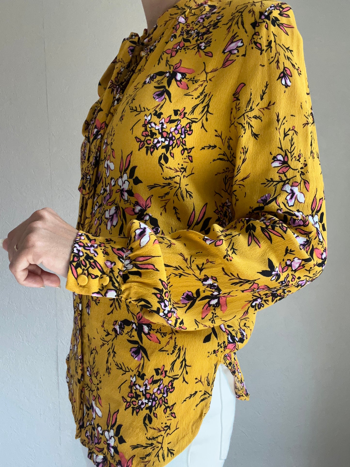 Blouse fleurie à nouer