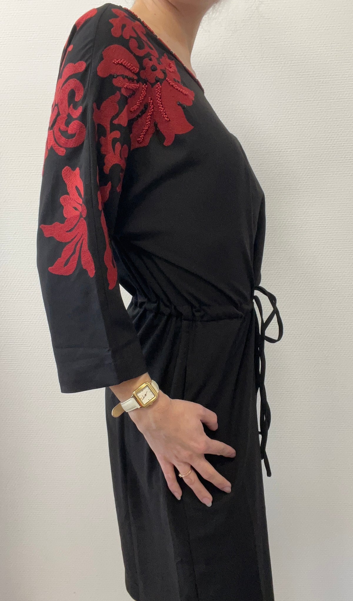 Robe avec détails brodés