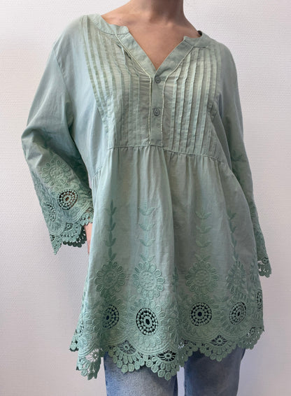 Blouse avec broderie