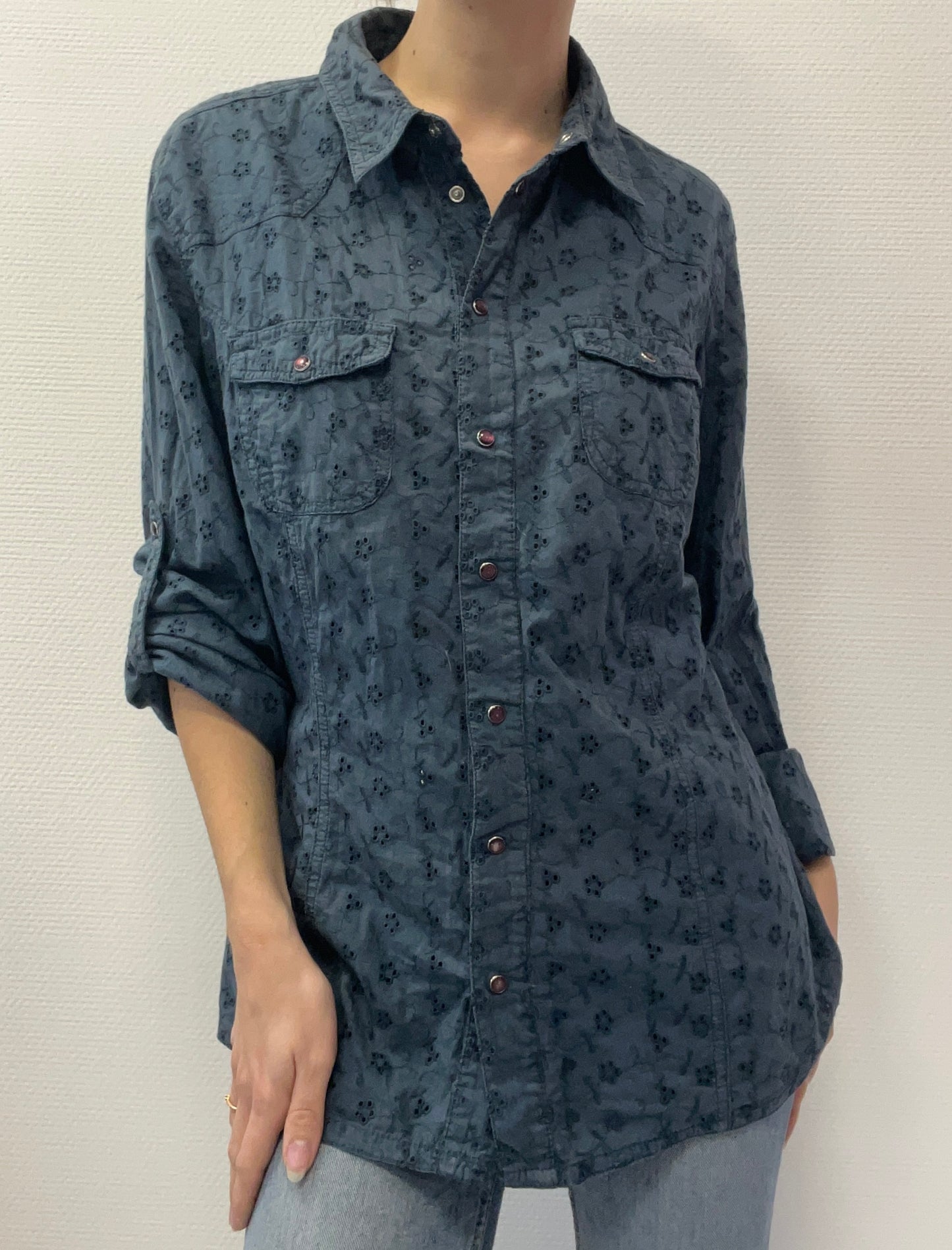 Chemise en broderie anglaise