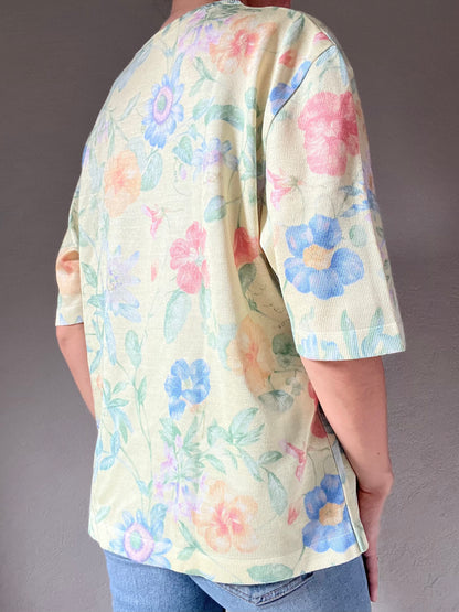 Tricot léger à fleurs