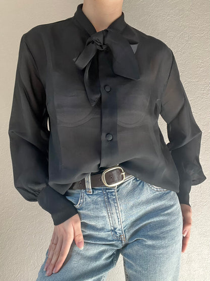 Blouse habillée à nouer